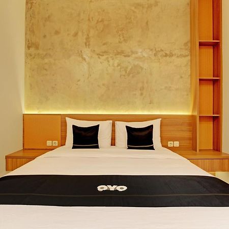 Super Oyo Capital O 92987 Keenan Living Perumnas Maguwo Buitenkant foto
