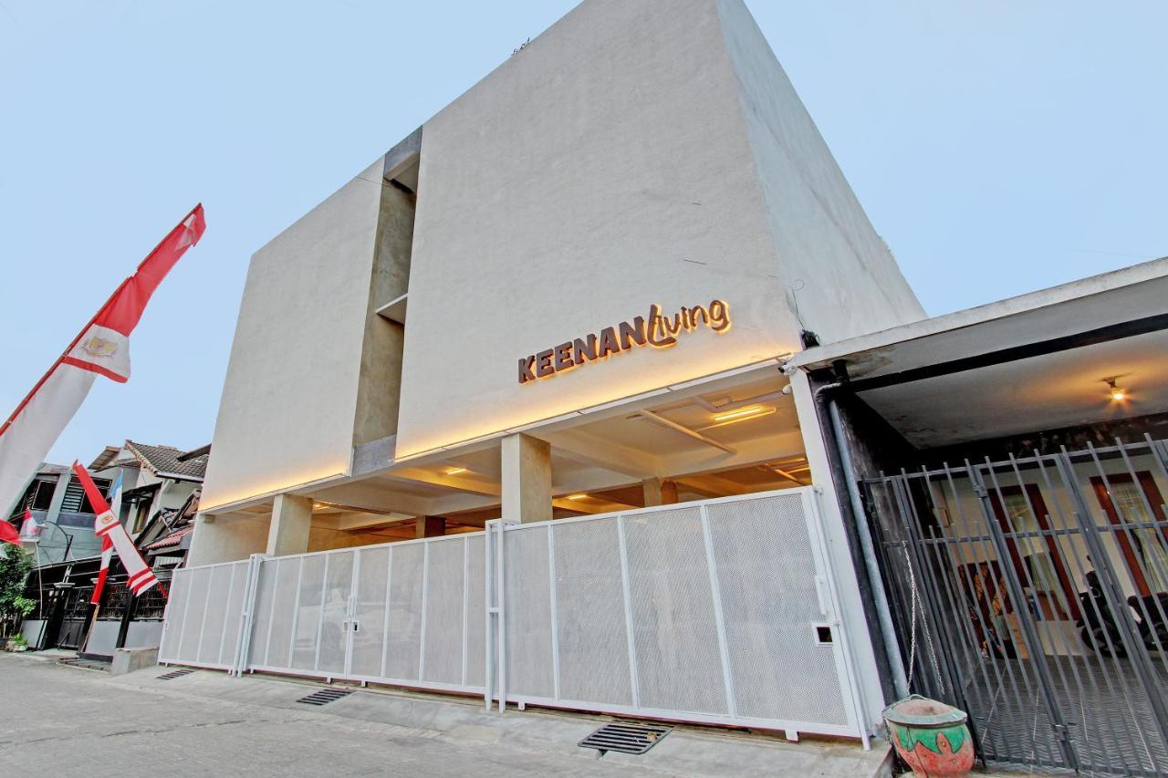 Super Oyo Capital O 92987 Keenan Living Perumnas Maguwo Buitenkant foto